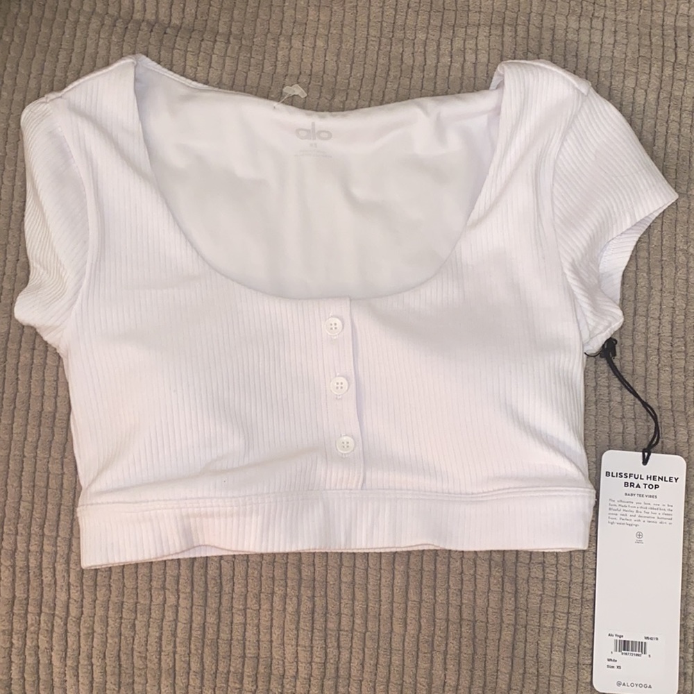 ALO YOGA Blissful Henley Bra Top white button cropped tee xs ribbed built in bra